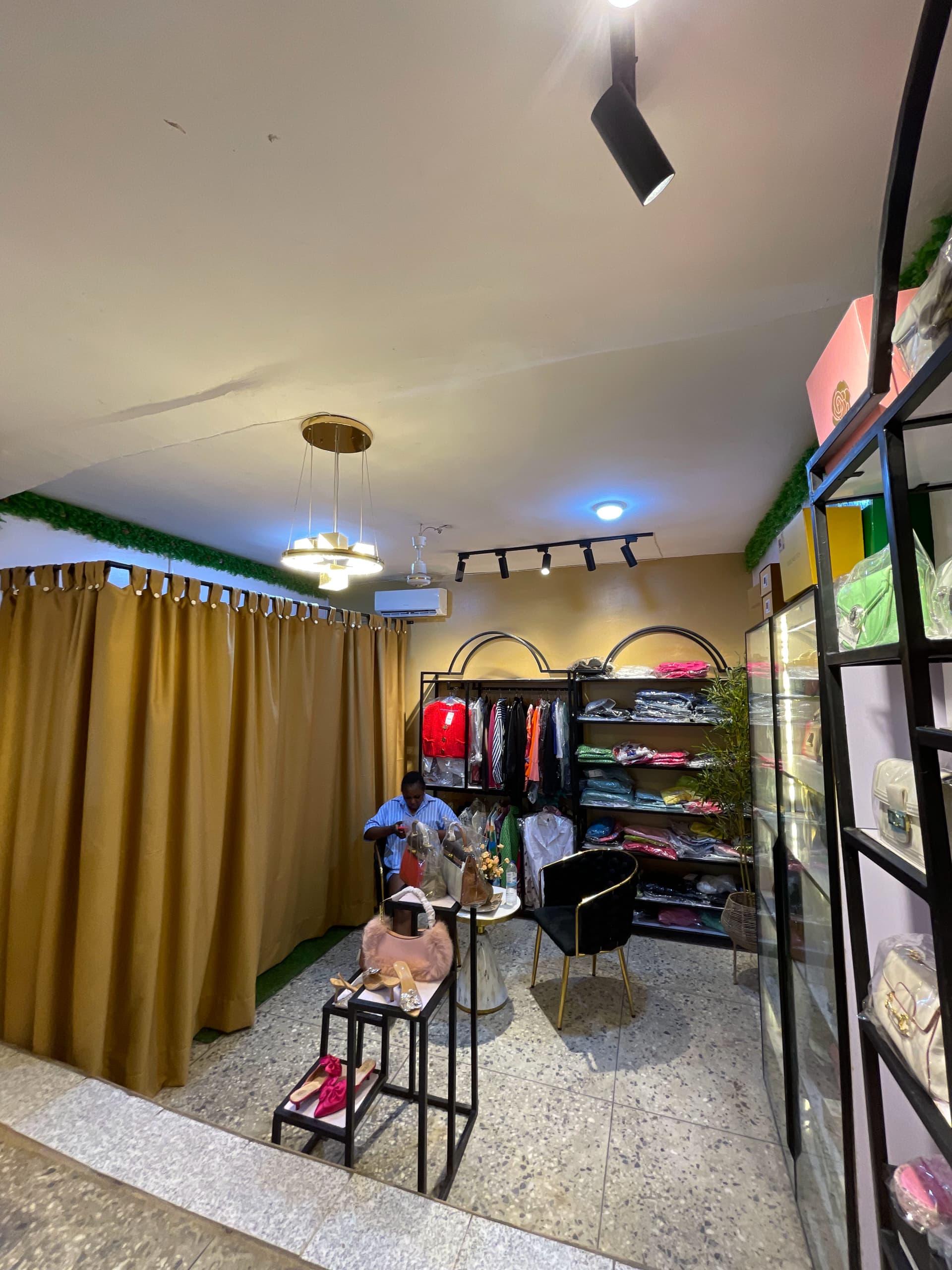 Gallery Image 9
